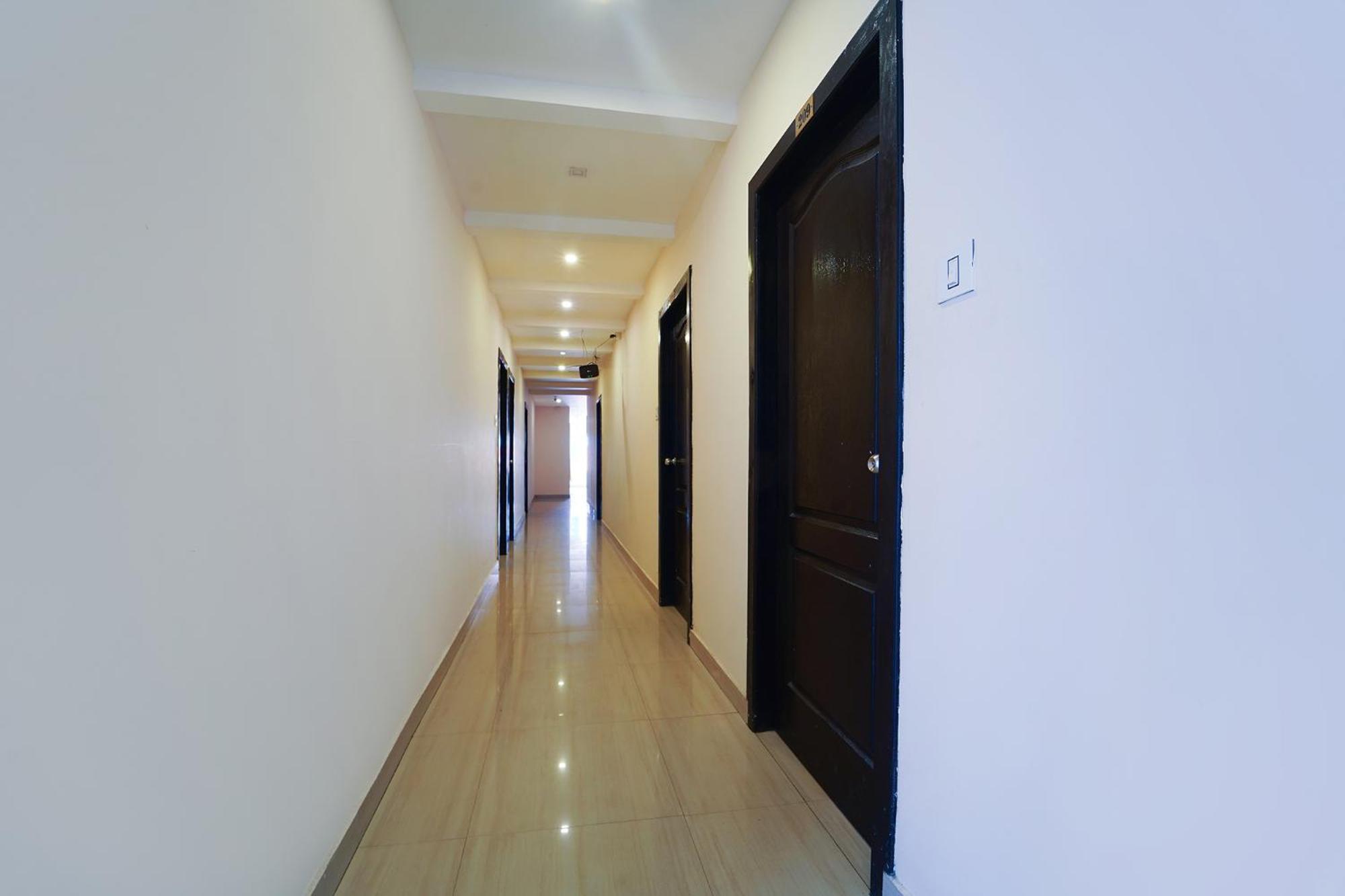 Zion Plaza Hotel Nedumbassery Ngoại thất bức ảnh
