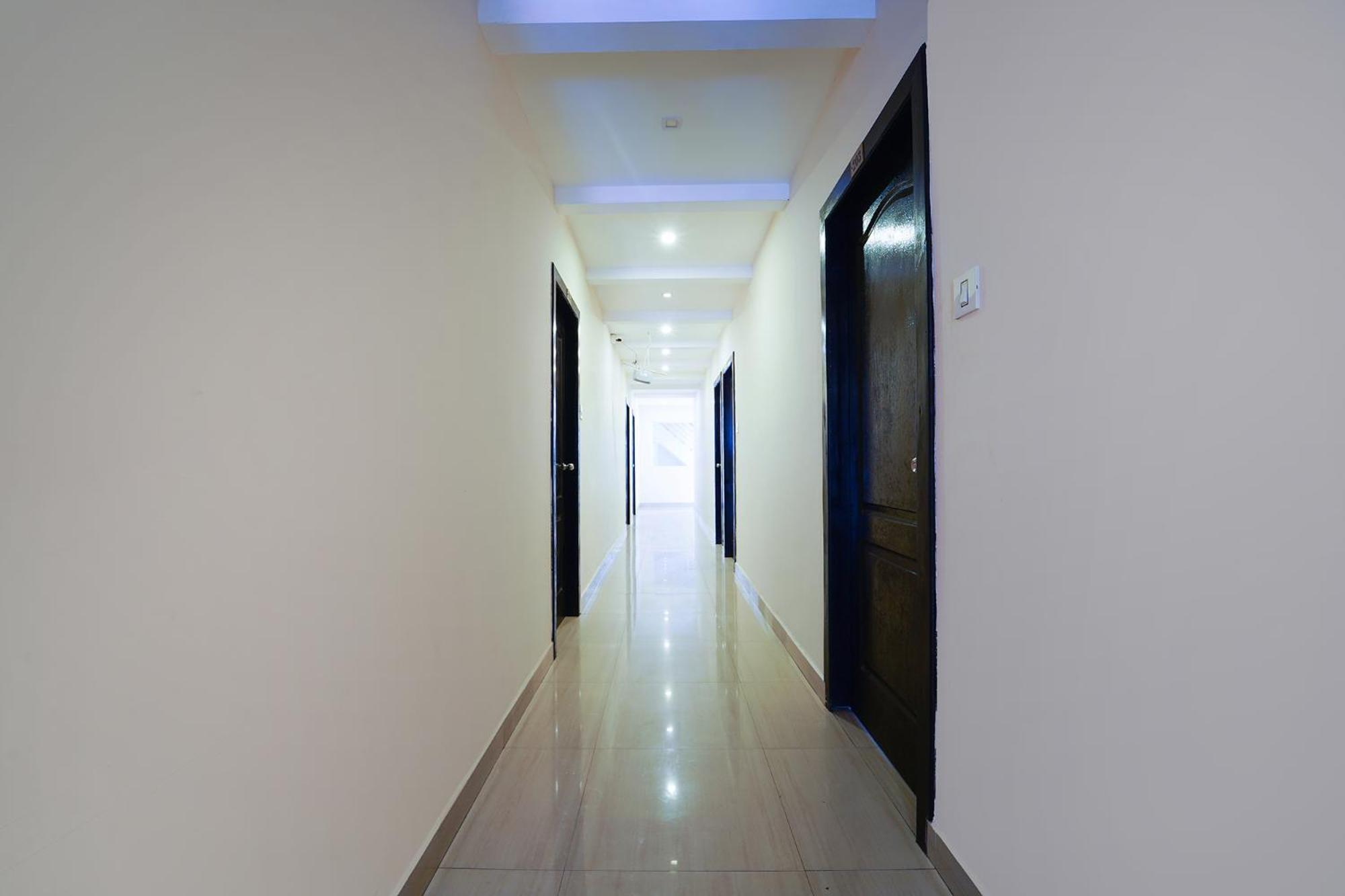 Zion Plaza Hotel Nedumbassery Ngoại thất bức ảnh